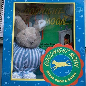 Goodnight Moon Board Book and Bunny Box Set. NEW/UNOPENED